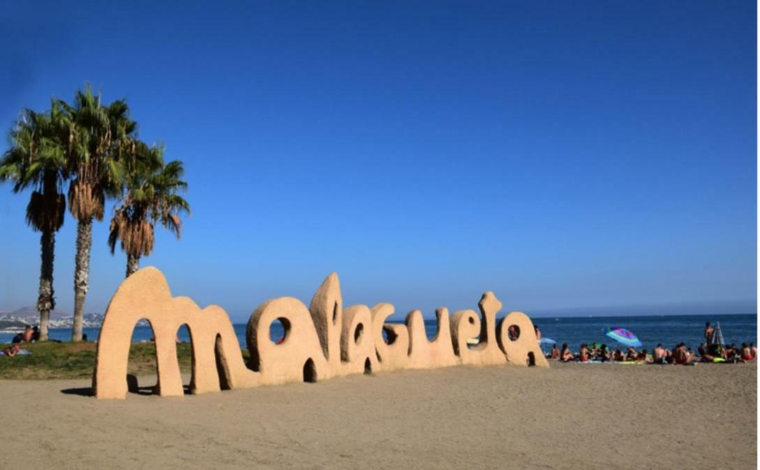 Malaga Center Beach Екстериор снимка