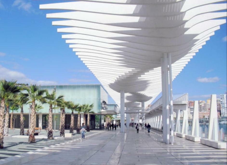 Malaga Center Beach Екстериор снимка